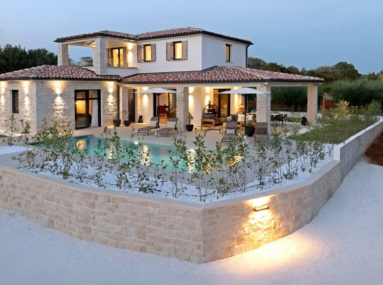 3 bedroom villa 165 m² Porec, Croatia