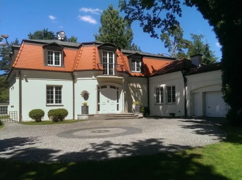 Haus 7 Zimmer 544 m² Warschau, Polen