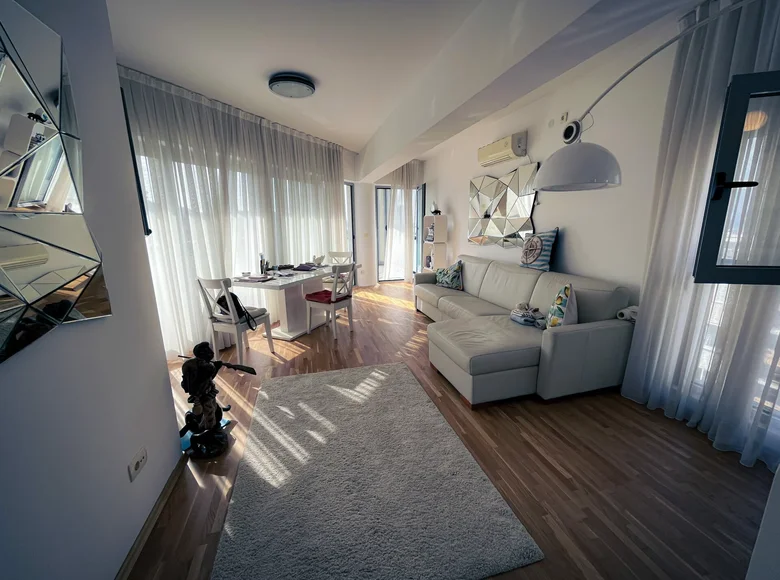 Wohnung 3 Schlafzimmer 94 m² Bar, Montenegro