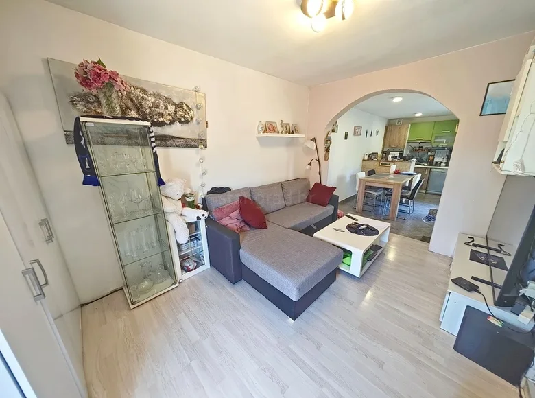 5 bedroom house 136 m² Punat, Croatia