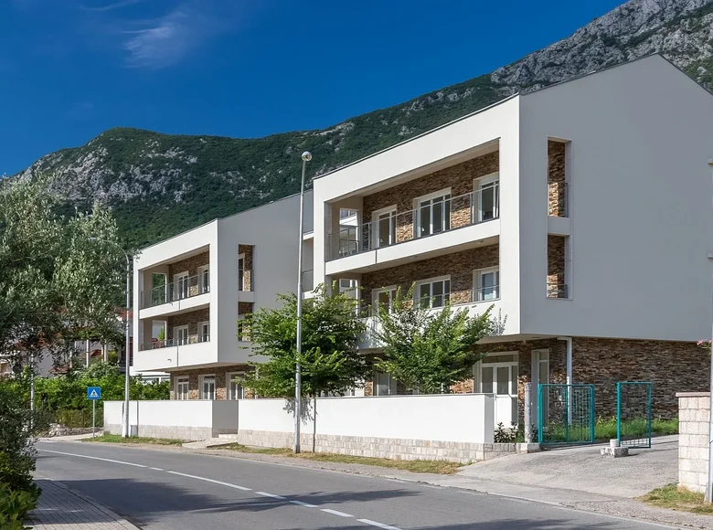 1 bedroom apartment 80 m² Stoliv, Montenegro