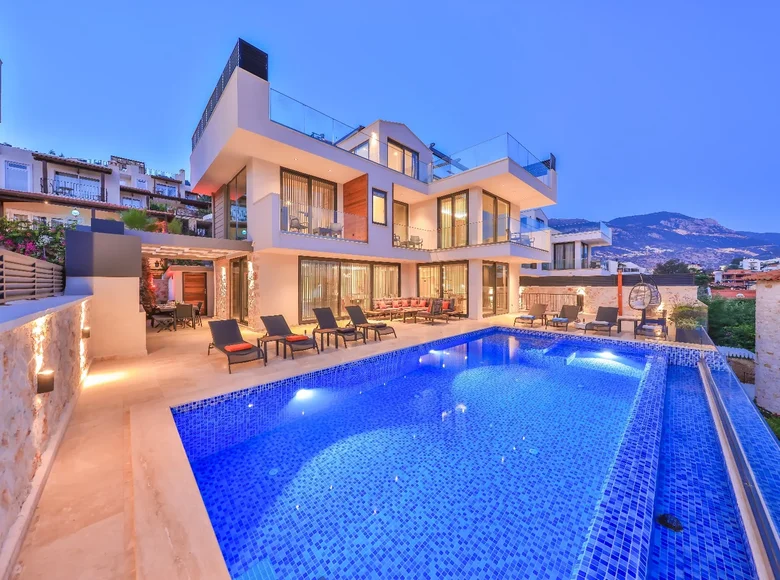 villa de 7 chambres 370 m² Kalkan, Turquie