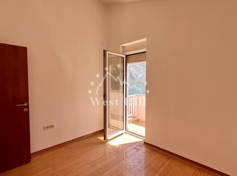 2 room apartment 68 m² Muo, Montenegro