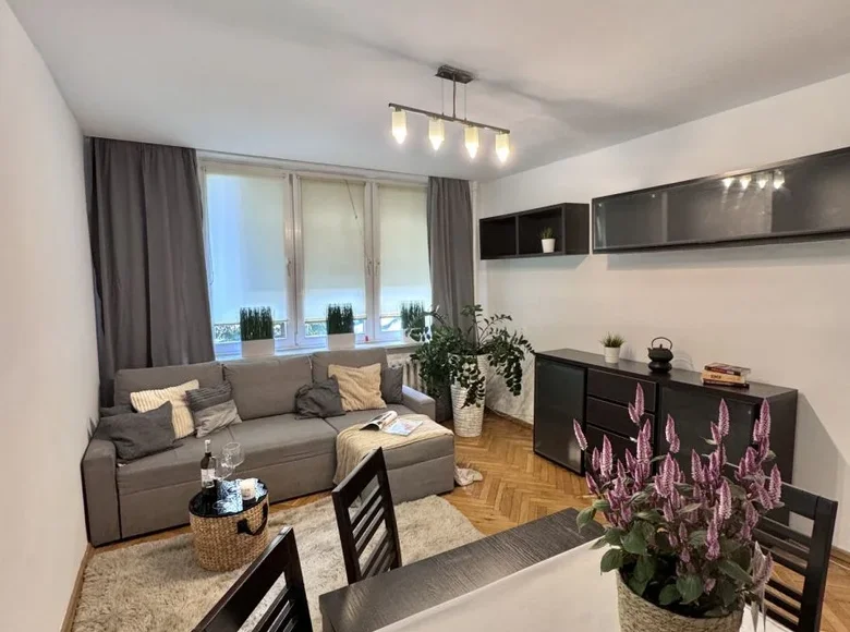 2 room apartment 38 m² Warsaw, Poland