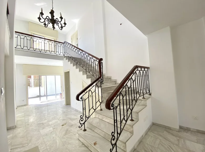 Mieszkanie 3 pokoi 258 m² Limassol, Cypr