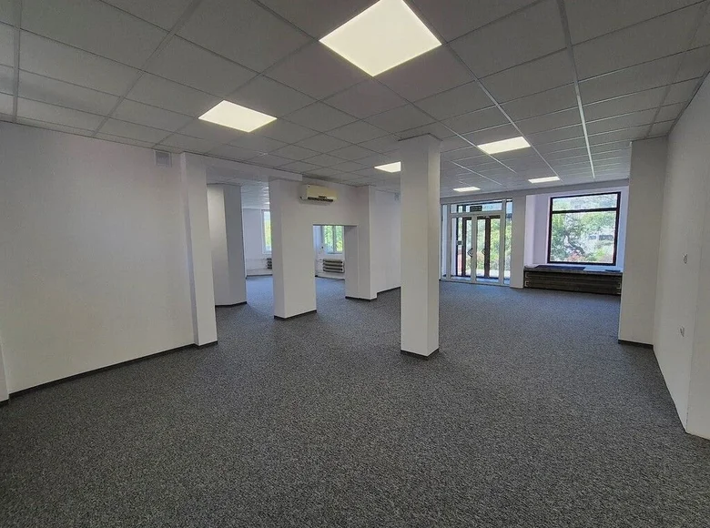 Commercial property 465 m² in Warsaw, Poland