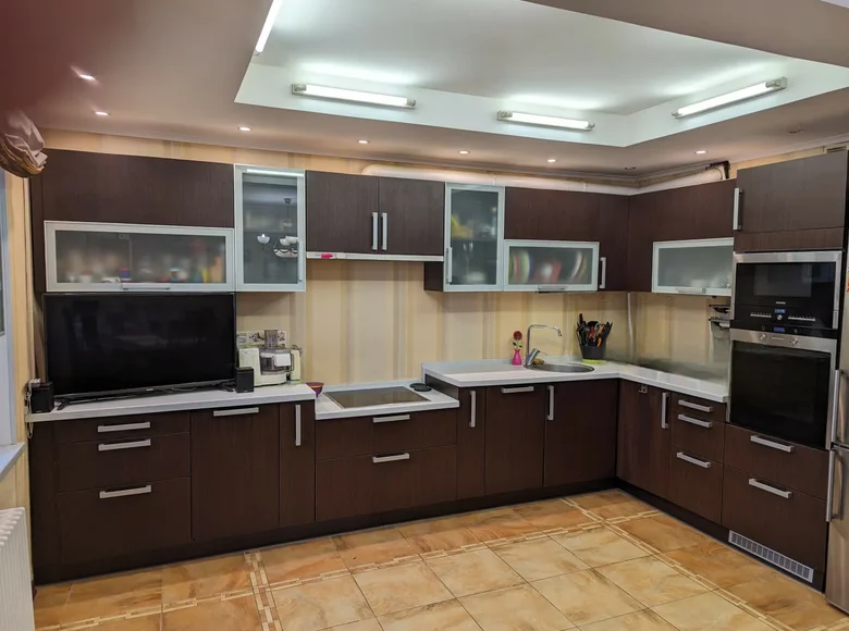 Wohnung 4 zimmer 161 m² Nevsky District, Russland