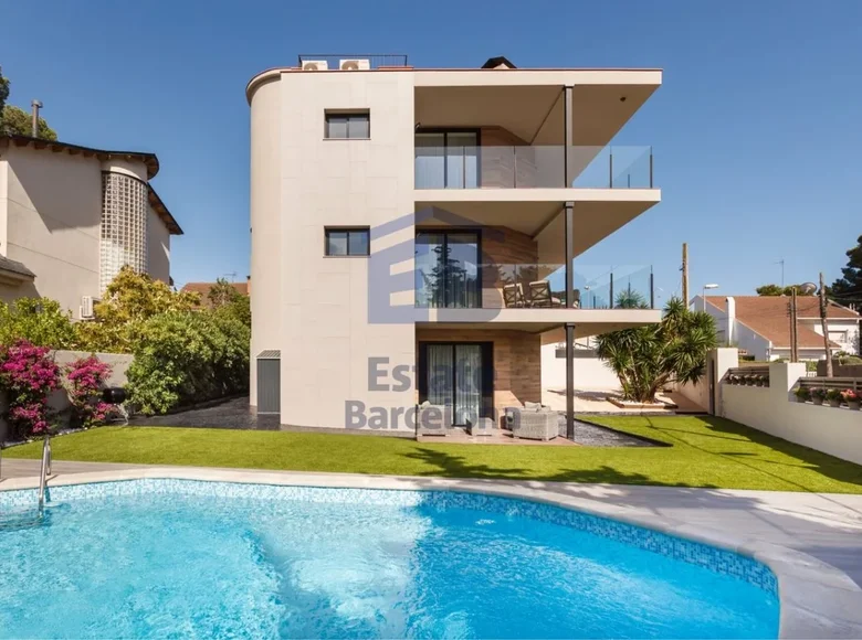 Casa 4 habitaciones 384 m² Costa del Garraf, España