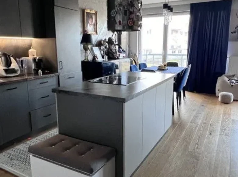 Mieszkanie 3 pokoi 63 m² Gdynia, Polska