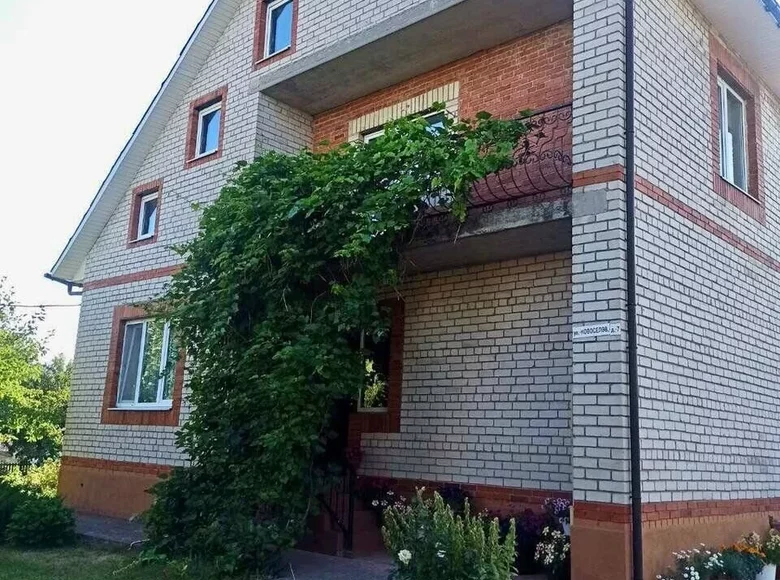 Dom 241 m² Alhova, Białoruś