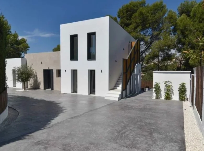 villa de 5 dormitorios 200 m² Calp, España