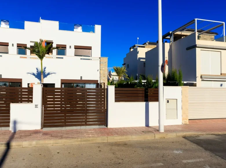 3 bedroom townthouse 73 m² Torrevieja, Spain