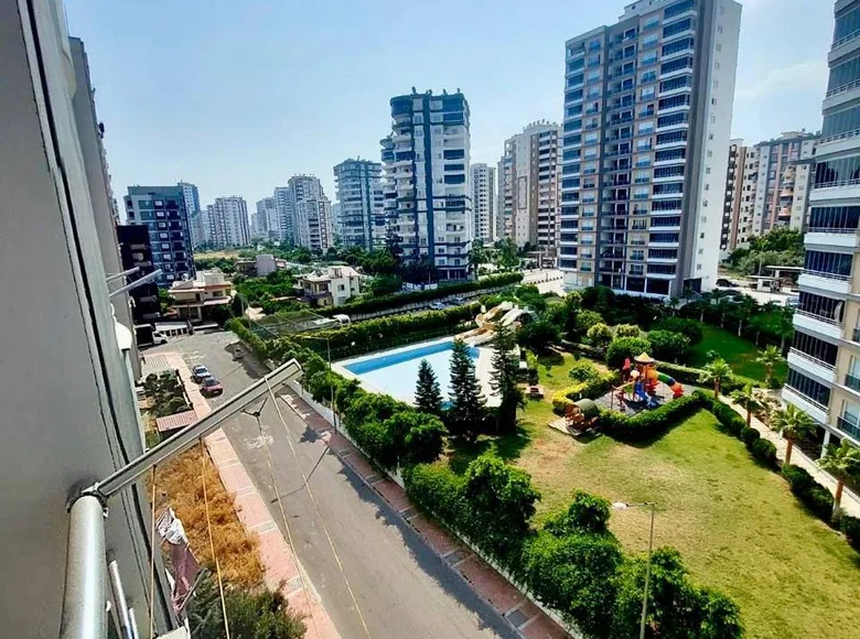 Apartamento 4 habitaciones 180 m² Mezitli, Turquía