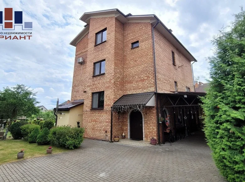 Dom 355 m² Kalodziscanski siel ski Saviet, Białoruś