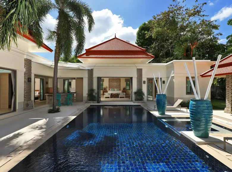 5 bedroom villa 275 m² Phuket, Thailand