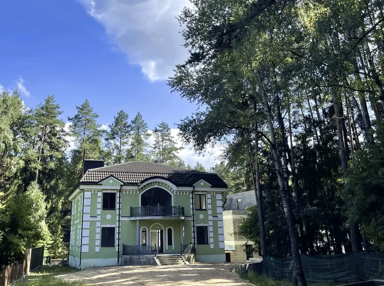 Mansion 720 m² Borovlyany, Belarus