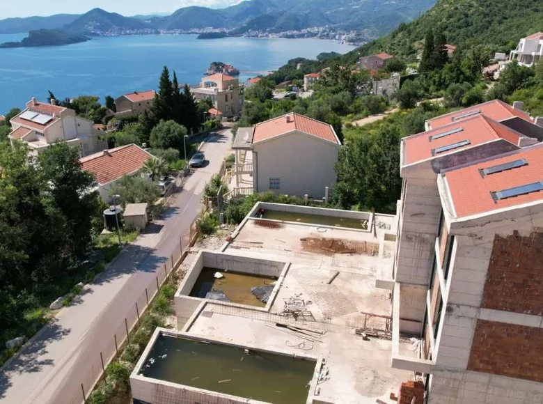 House 225 m² Rijeka-Rezevici, Montenegro