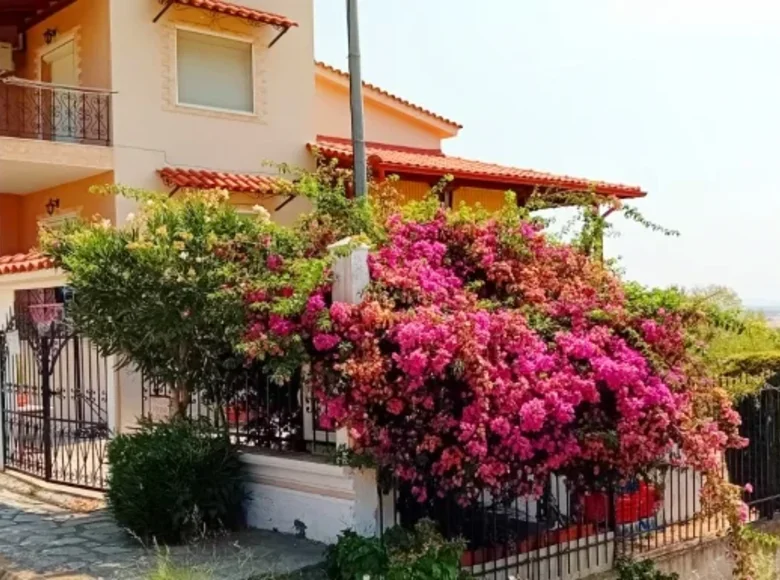 2 bedroom house 170 m² Nea Triglia, Greece