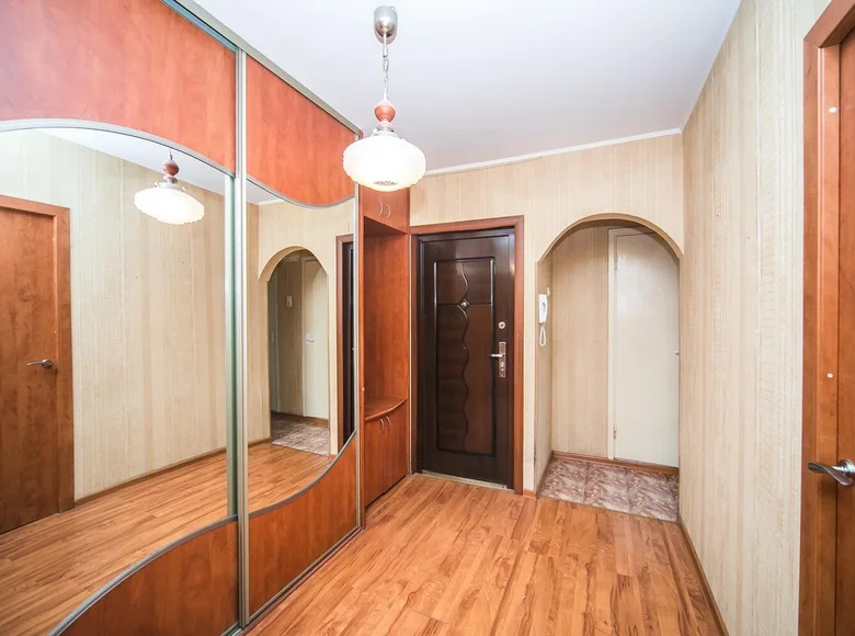 Mieszkanie 3 pokoi 82 m² Mińsk, Białoruś