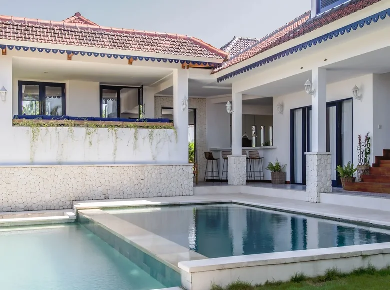 Willa 4 pokoi 347 m² Tibubeneng, Indonezja