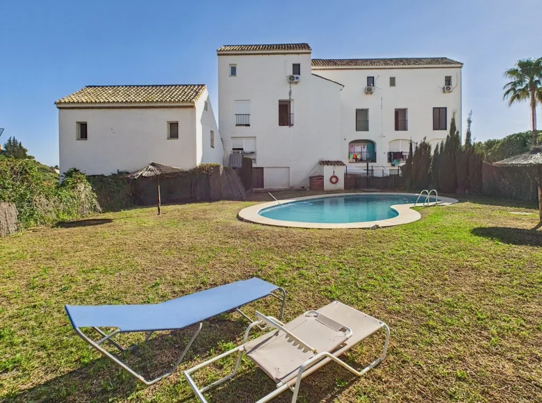 3 bedroom apartment 100 m² Estepona, Spain