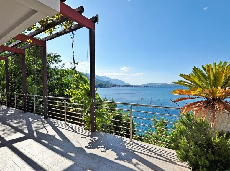 3 bedroom villa 375 m² durici, Montenegro