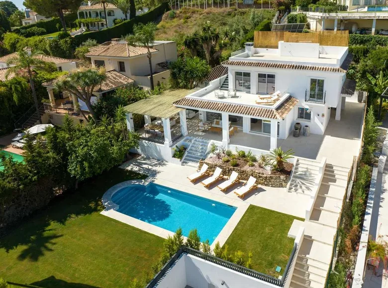 villa de 5 dormitorios 448 m² Marbella, España