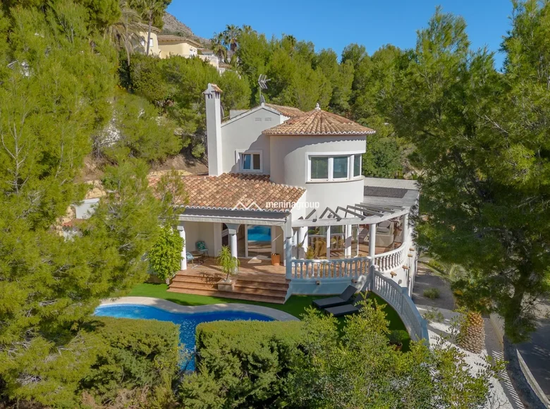 4 bedroom Villa 337 m² Altea, Spain