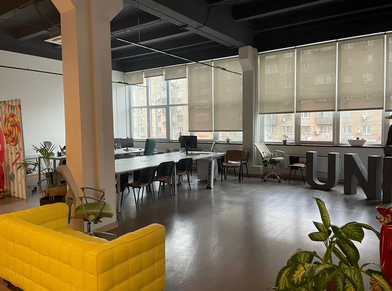 Office 1 000 m² in Moscow, Russia