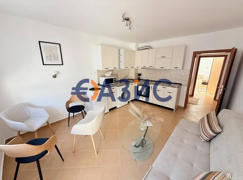 Квартира 3 комнаты 84 м² Несебр, Болгария