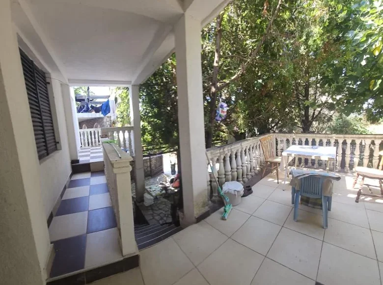 Дом 4 спальни 120 м² Кунье, Черногория