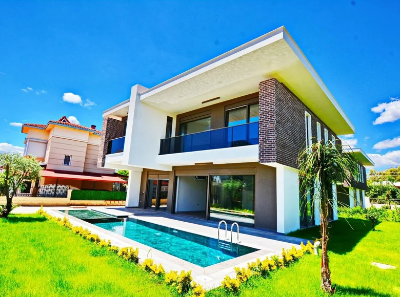 5-Zimmer-Villa 270 m² Dosemealti, Türkei