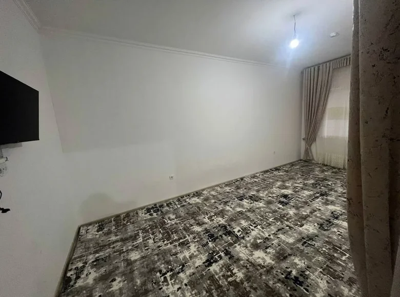 Kvartira 2 xonalar 58 m² Khanabadda