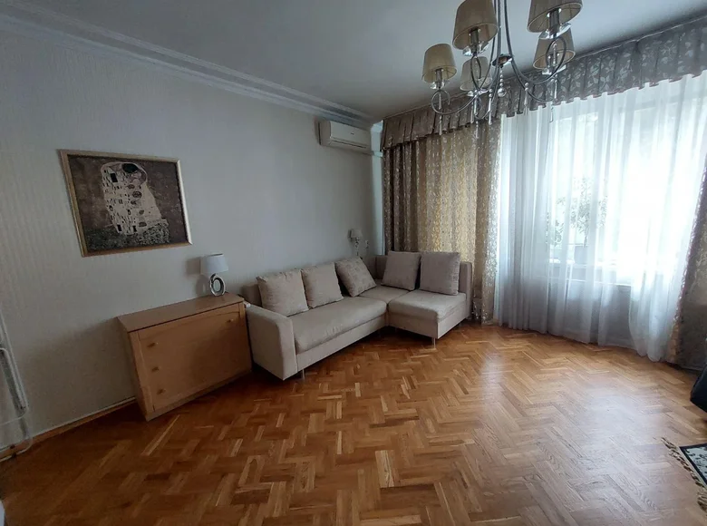 Mieszkanie 3 pokoi 89 m² Mińsk, Białoruś