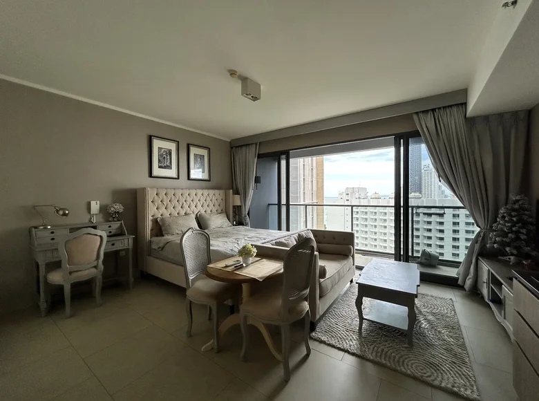 Condo 38 m² Na Kluea, Thailand