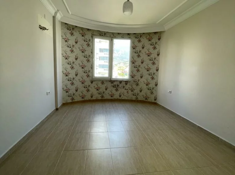 Mieszkanie 2 pokoi 130 m² Alanya, Turcja