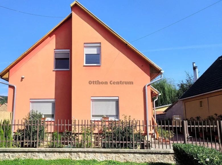 4 room house 130 m² Vertesszolos, Hungary