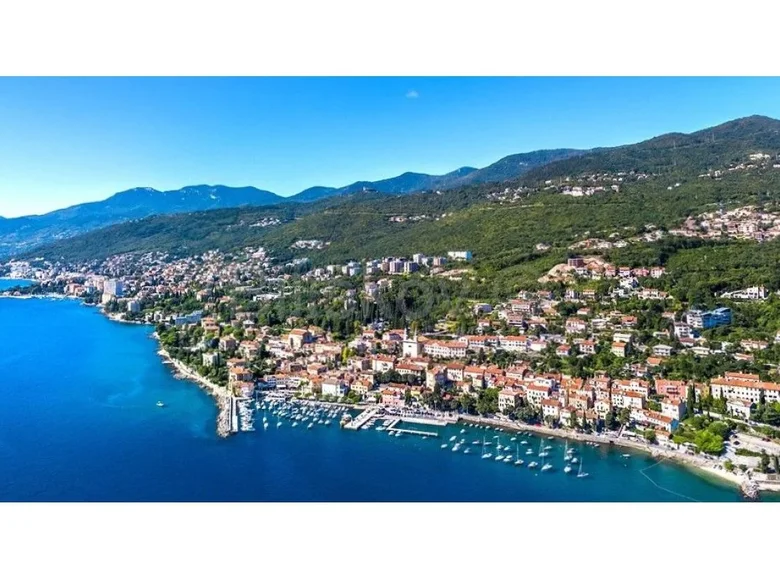 8 room house 850 m² Grad Opatija, Croatia