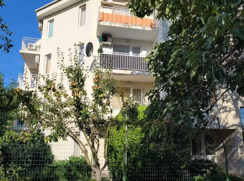 Mieszkanie 2 pokoi 79 m² Rawda, Bułgaria