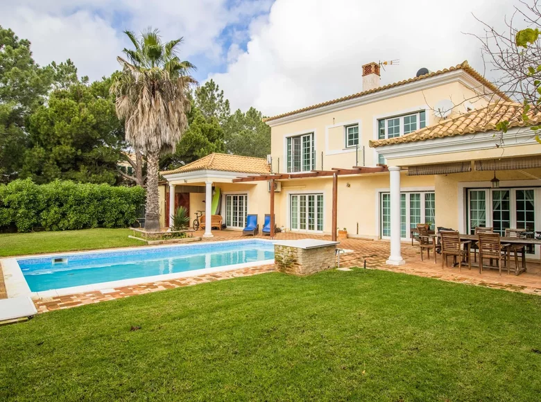 3 bedroom villa 300 m² Quarteira, Portugal
