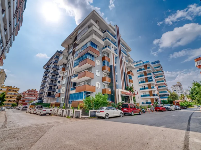 Квартира 2 комнаты 80 м² Mahmutlar, Турция