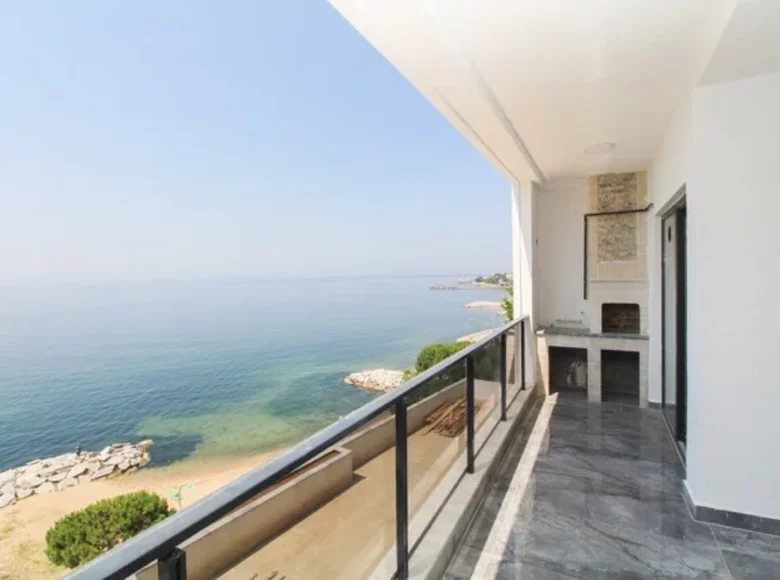 2 bedroom apartment 140 m² Pinarbasi, Turkey