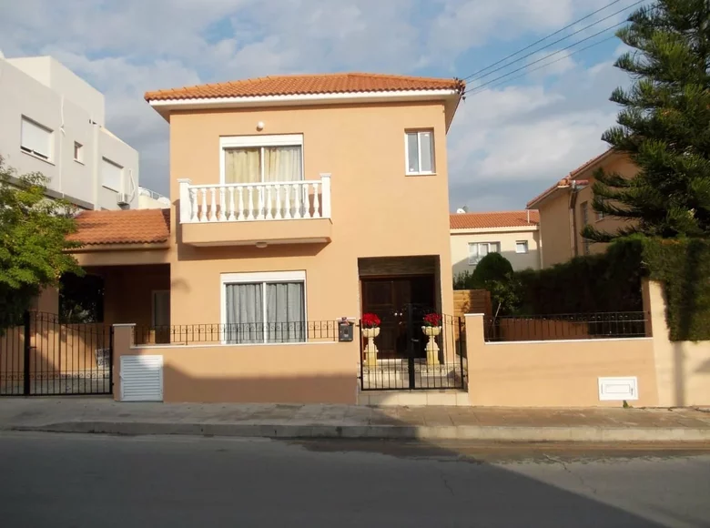 Дом 3 спальни 180 м² Лимасол, Кипр