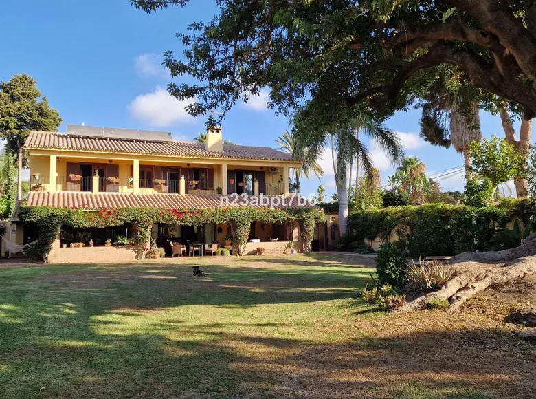 5 bedroom house 300 m² Malaga, Spain