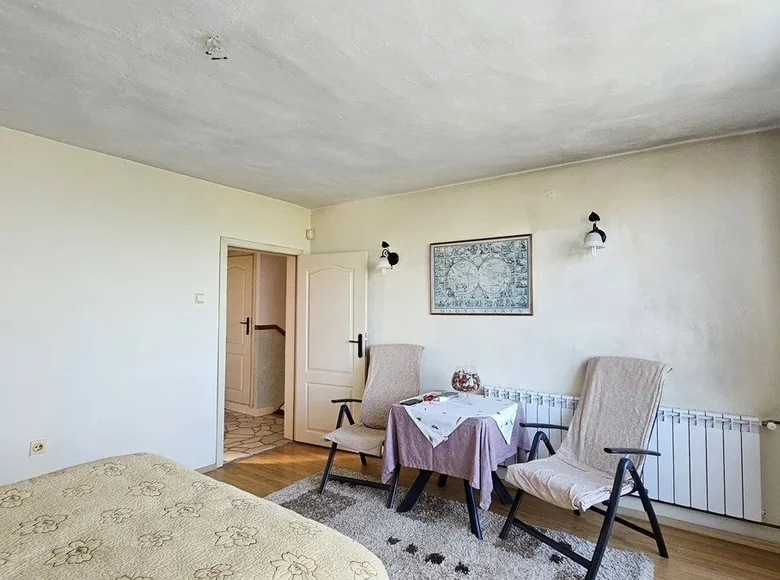 3 bedroom apartment 174 m² Dyulevo, Bulgaria