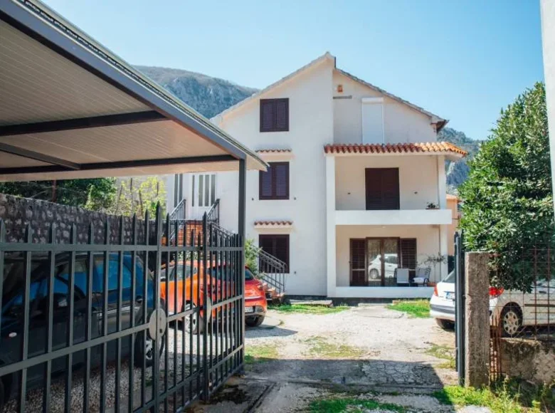 Casa 300 m² Kotor, Montenegro