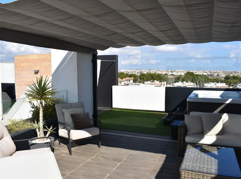 Penthouse 3 bedrooms 127 m² Torrevieja, Spain