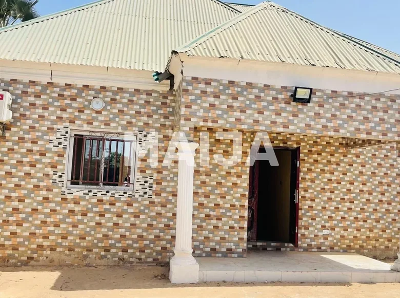 Дом 4 комнаты 180 м² Sanyang, Гамбия