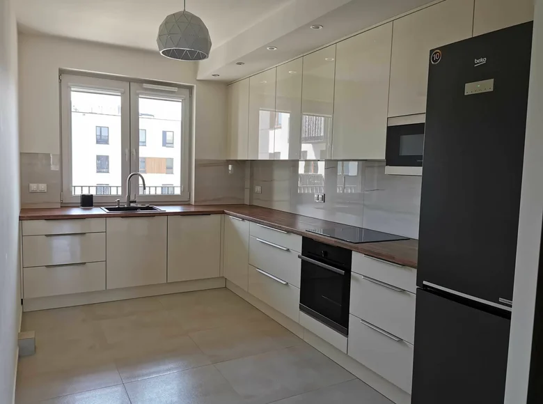 3 room apartment 61 m² in Warsaw, Poland