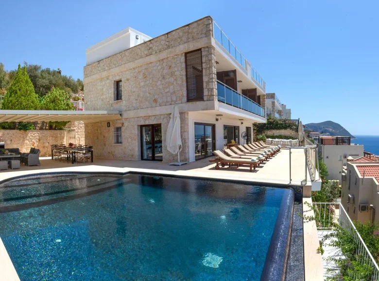 7 bedroom villa 300 m² Kalkan, Turkey